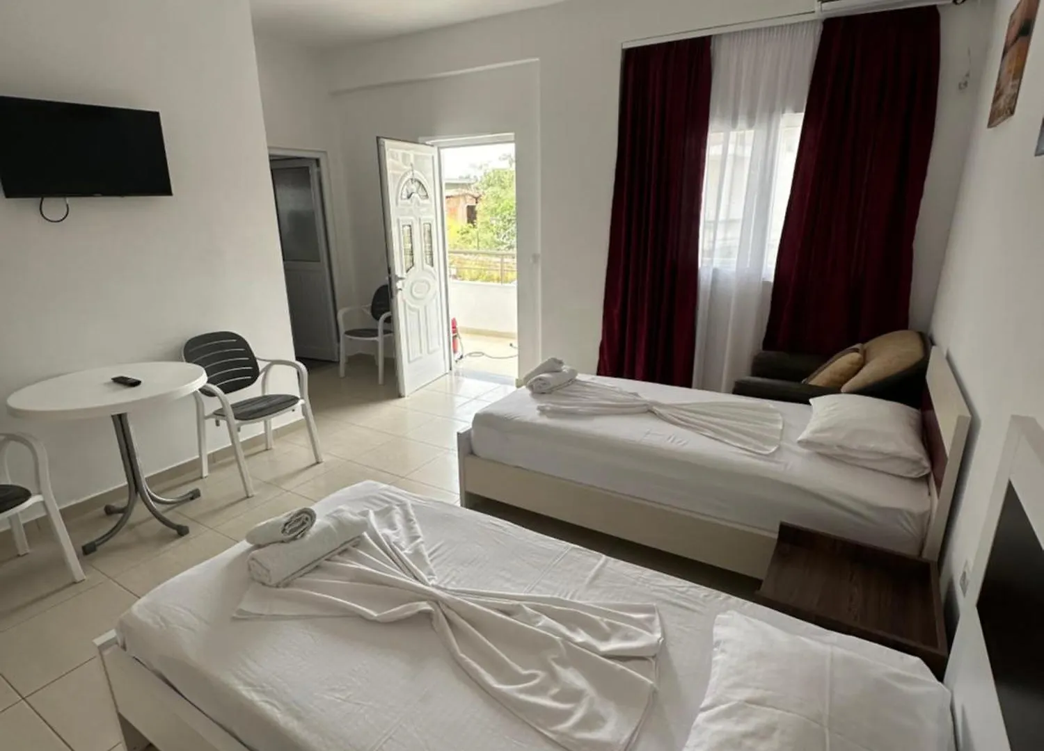 Guesthouse Titi Ksamil 0*,