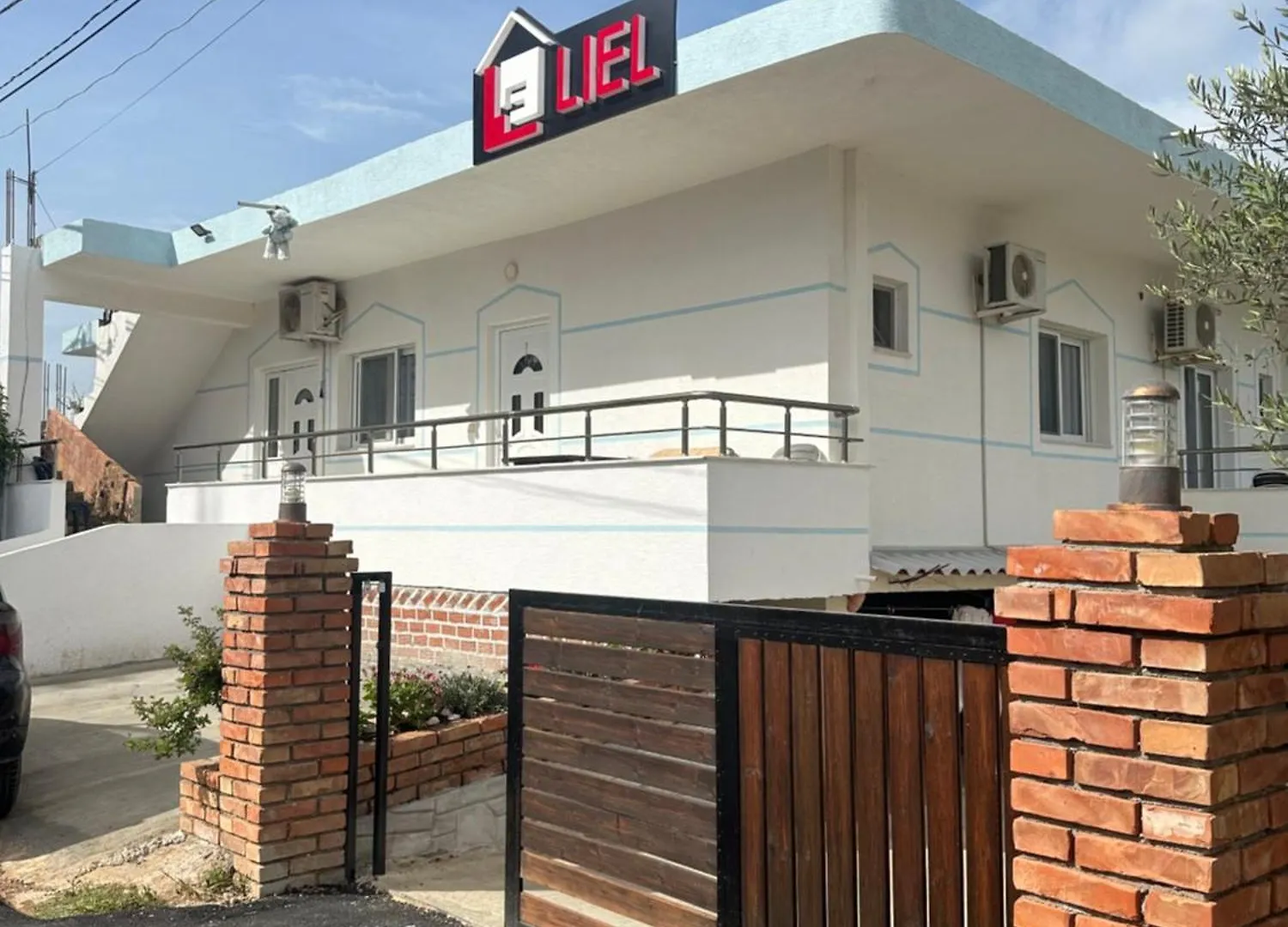 Apartment Guesthouse Titi Ksamil